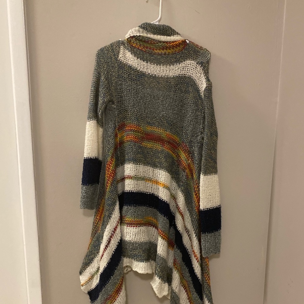 Sweater - Picture 2 of 4